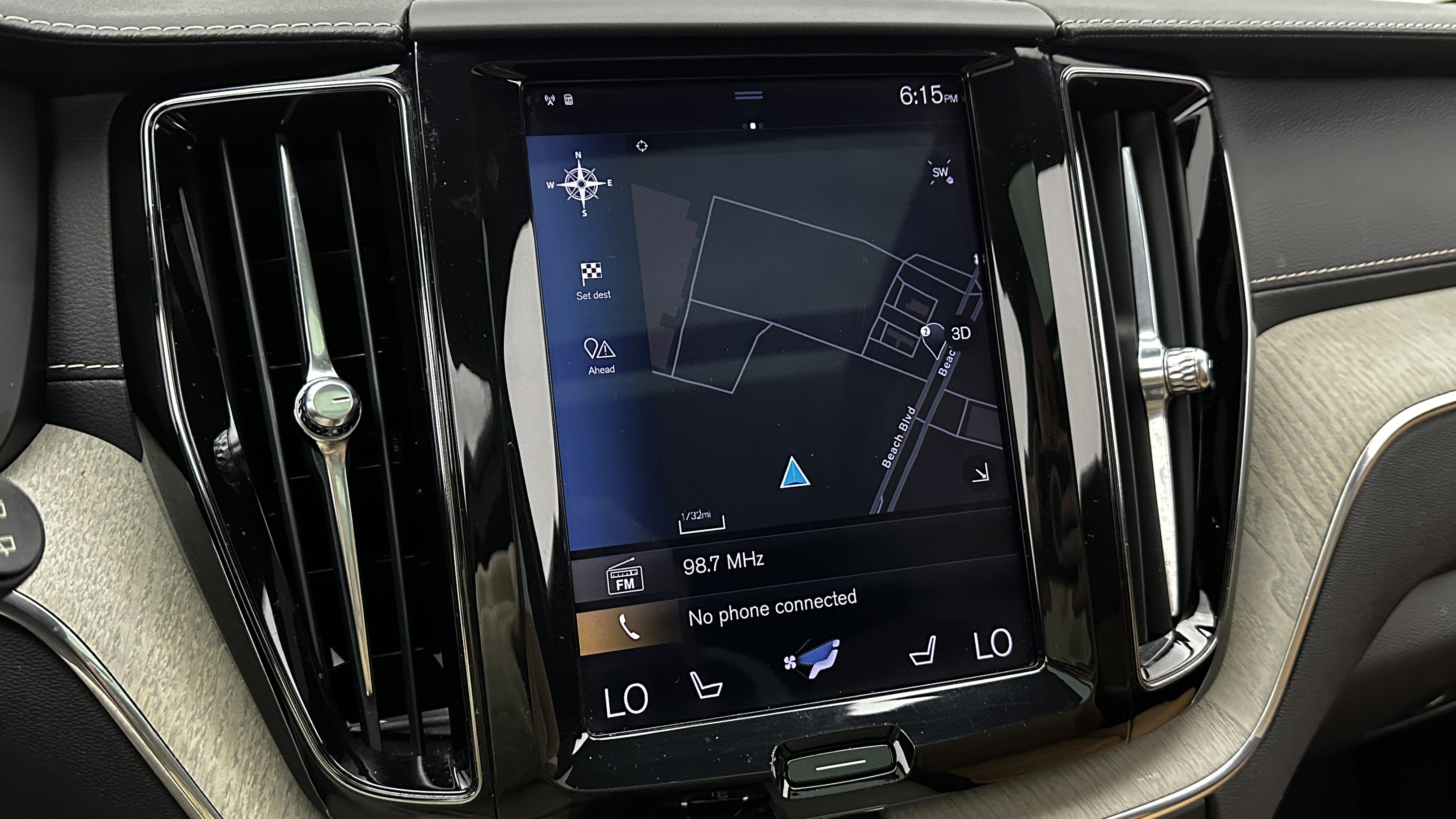 Used 2019 Volvo XC60 T6 Inscription w/ Protection Package Premier image 6