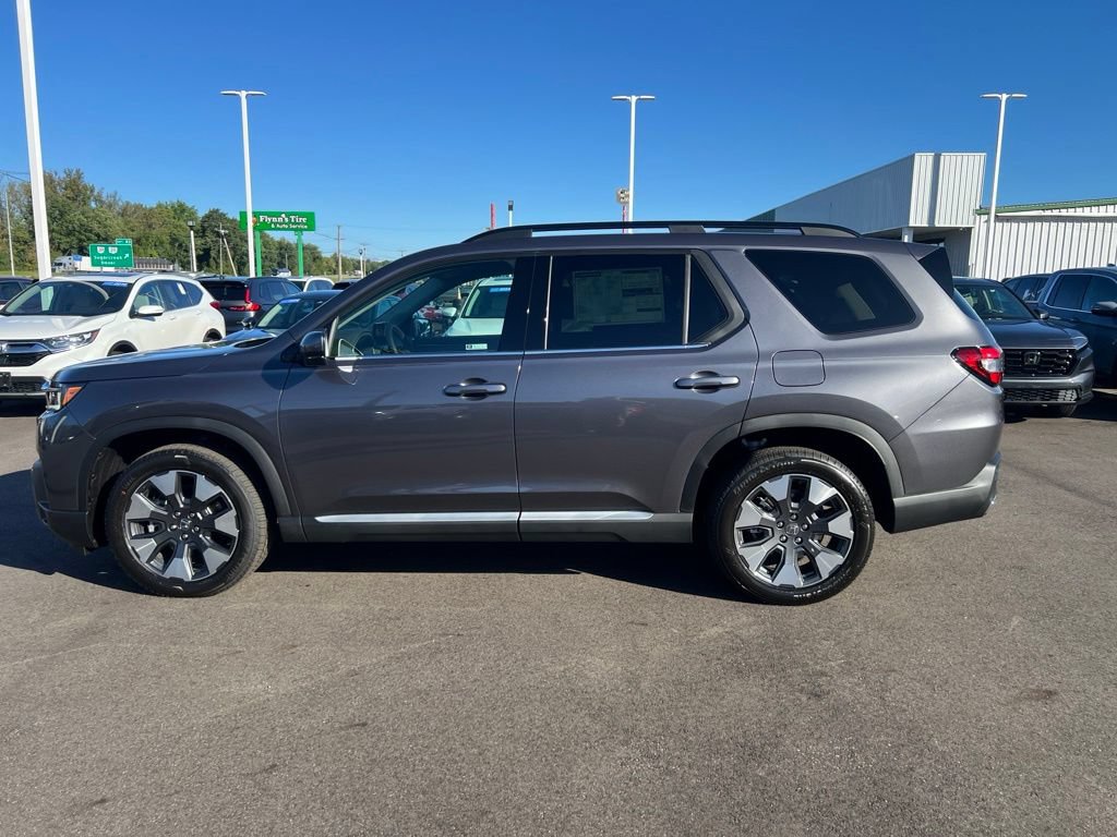 New 2026 Honda Pilot Touring image 6