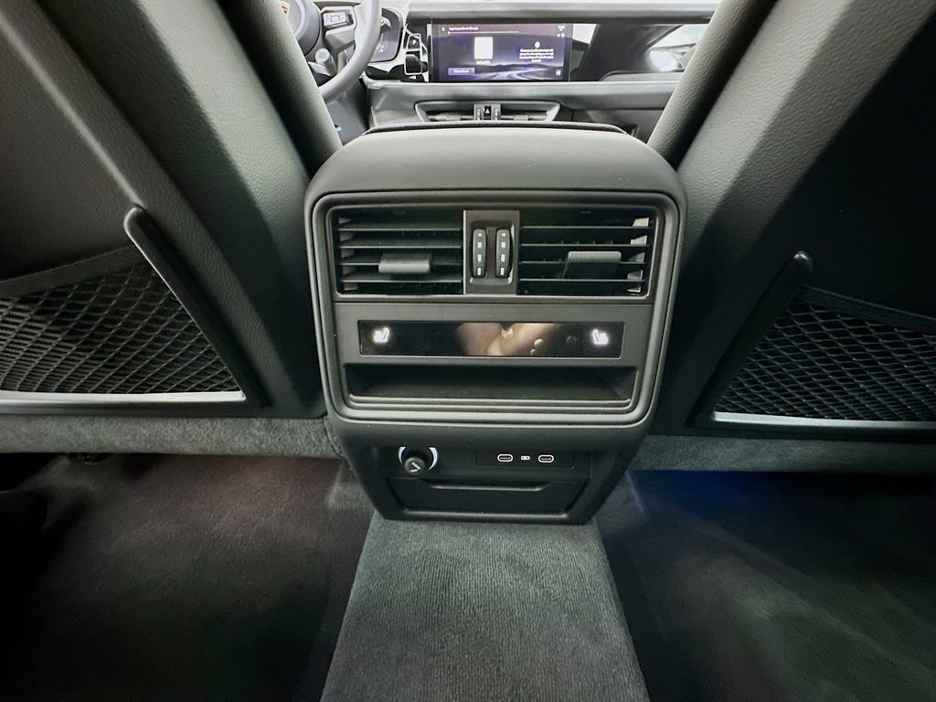 New 2026 Porsche Cayenne AWD/4WD image 49