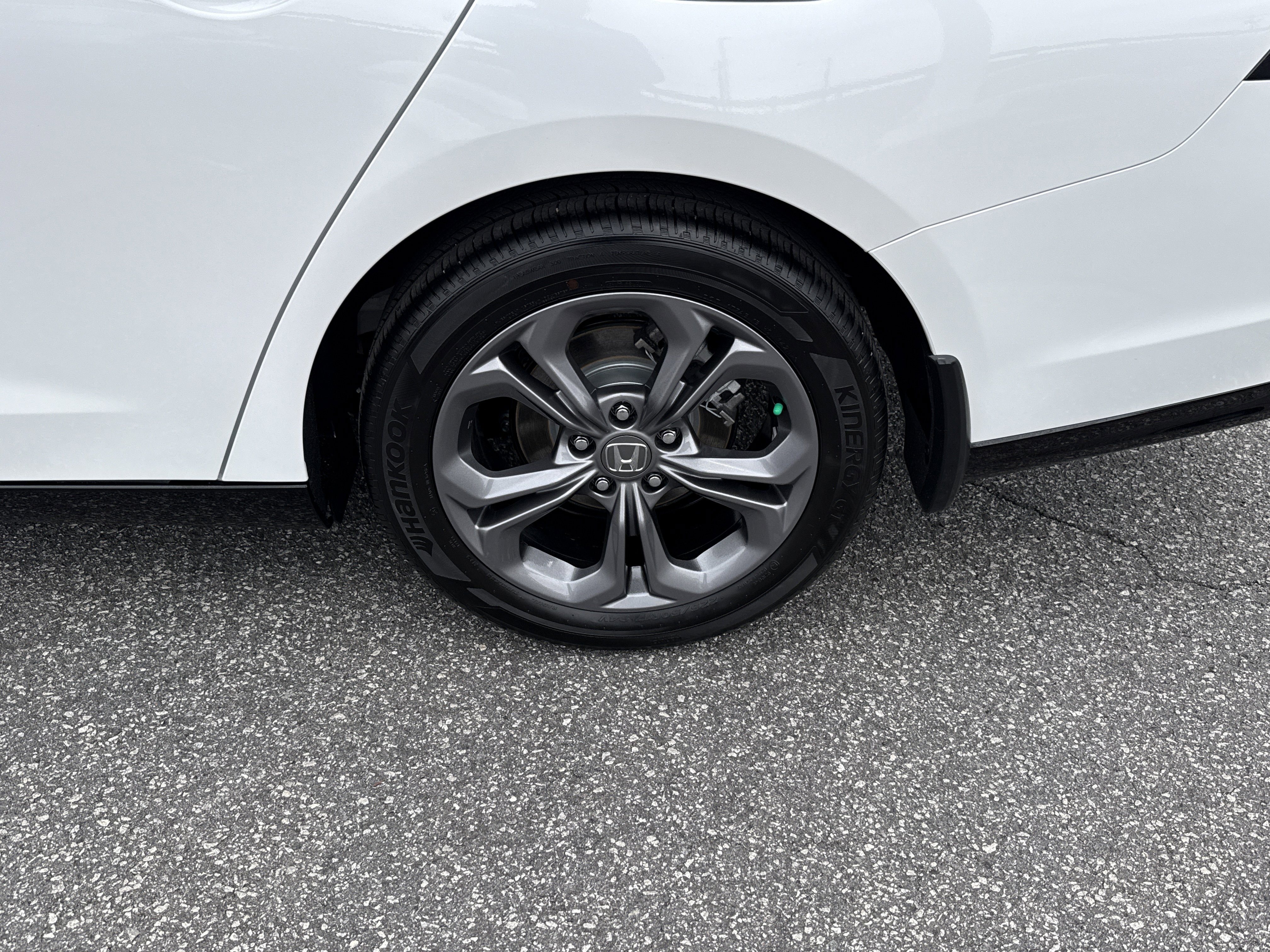 Used 2025 Honda Accord EX-L image 13