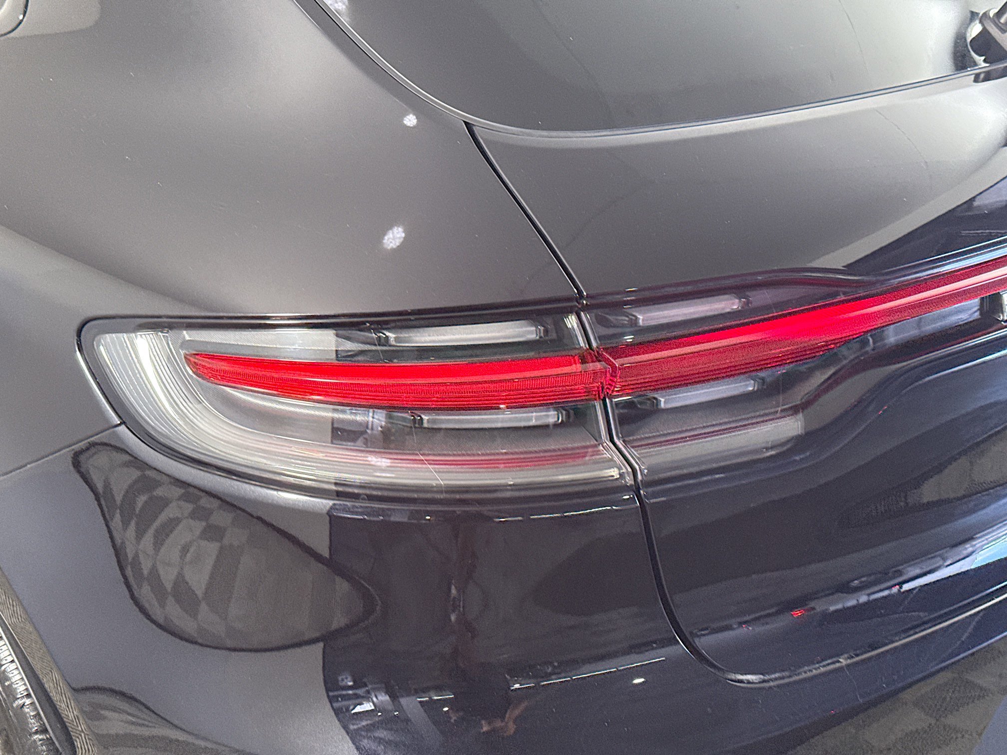 Used 2021 Porsche Macan S image 35