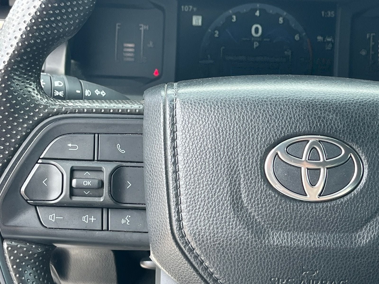 Used 2024 Toyota Tacoma TRD Sport AWD/4WD image 19