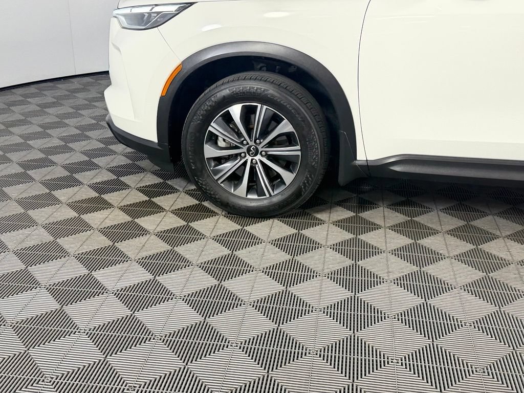 Used 2024 INFINITI QX60 Pure FWD image 11