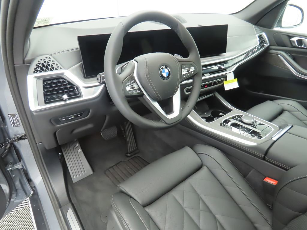Certified 2026 BMW X5 sDrive40i w/ Parking Assistance Package RWD image 10