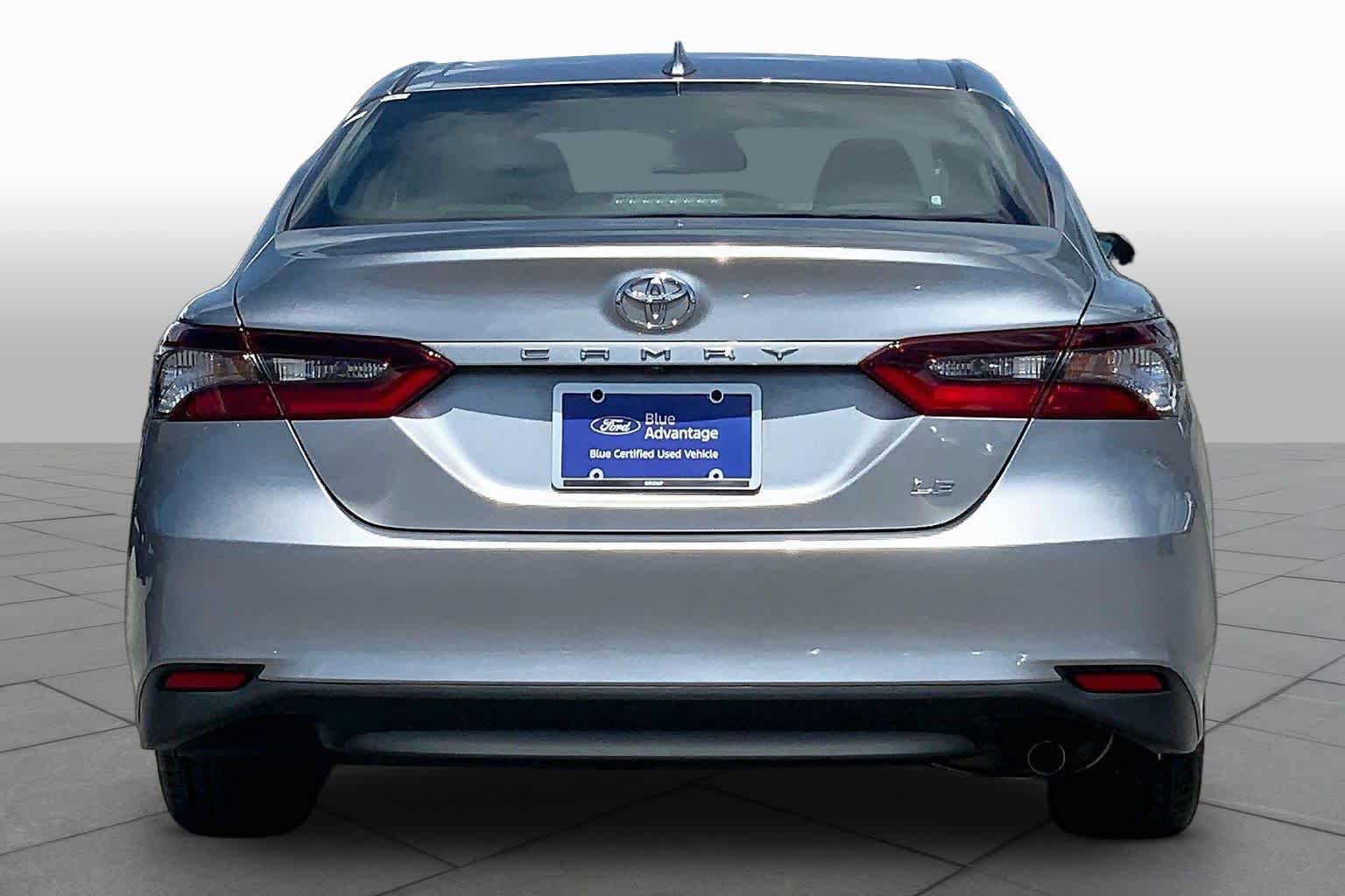 Used 2024 Toyota Camry LE FWD image 5