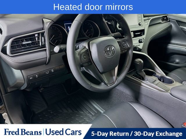 Used 2024 Toyota Camry SE image 11