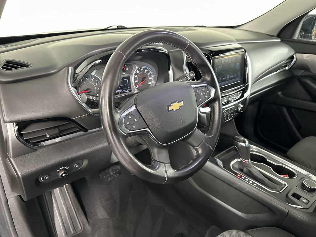Used 2019 Chevrolet Traverse LT FWD image 13