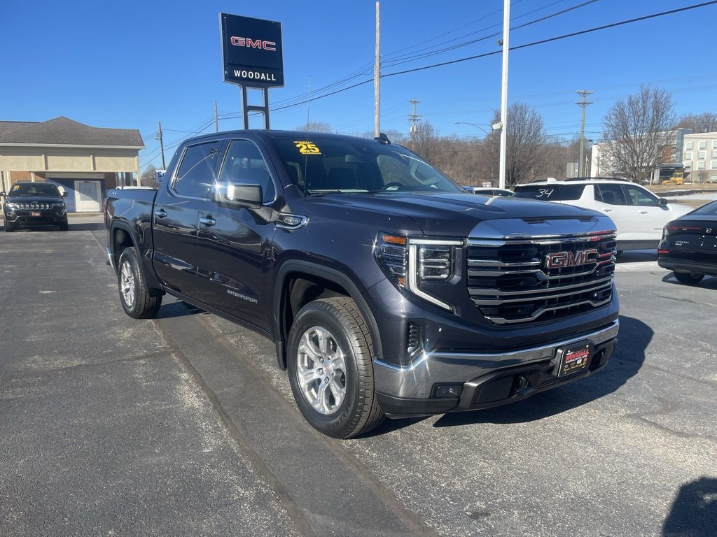 Used 2025 GMC Sierra 1500 SLT image 3