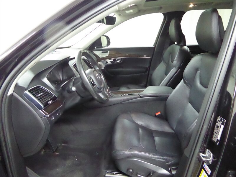 Used 2016 Volvo XC90 T6 Momentum w/ Momentum Plus Package AWD/4WD image 20
