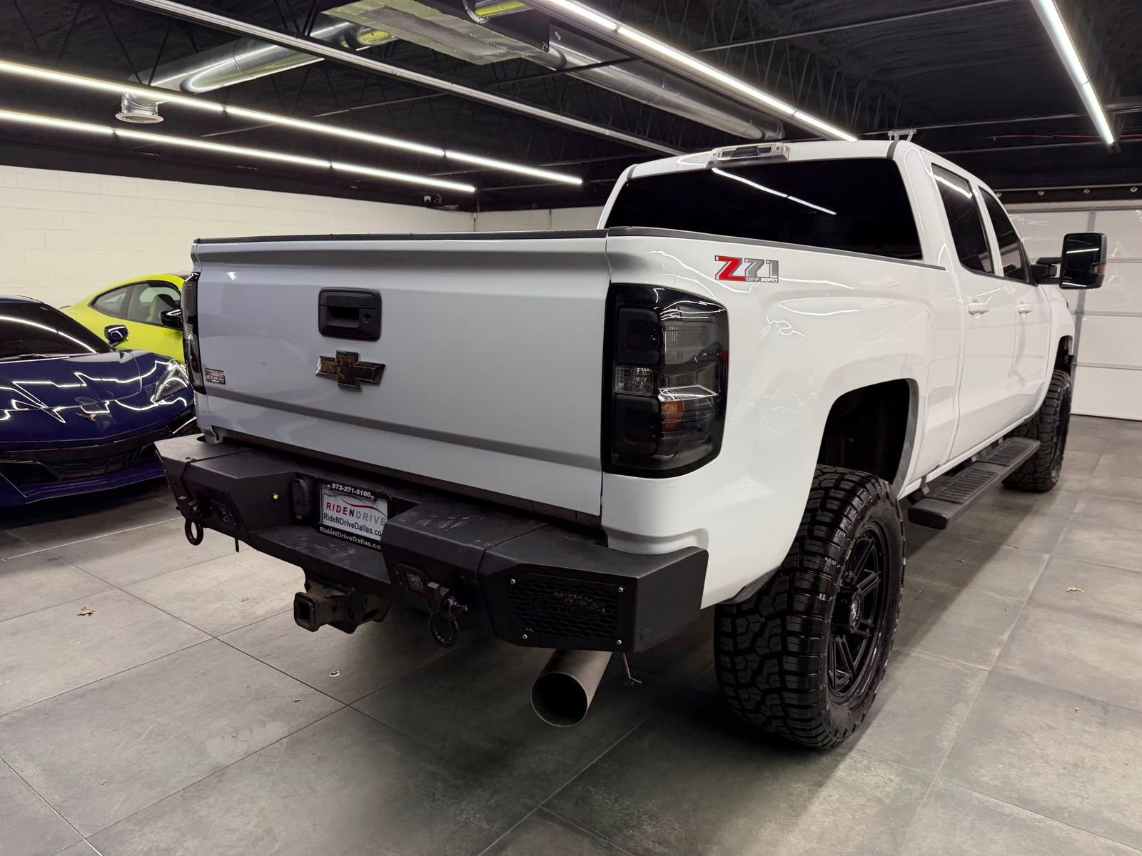 Used 2019 Chevrolet Silverado 2500 LT w/ Z71 Package, Off-Road image 7