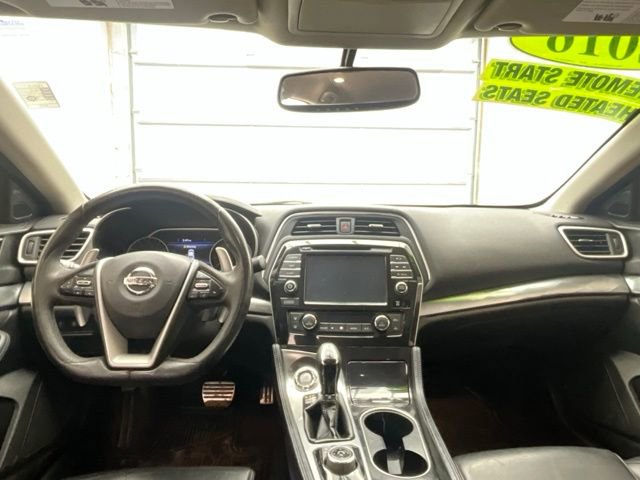 Used 2016 Nissan Maxima SR image 2
