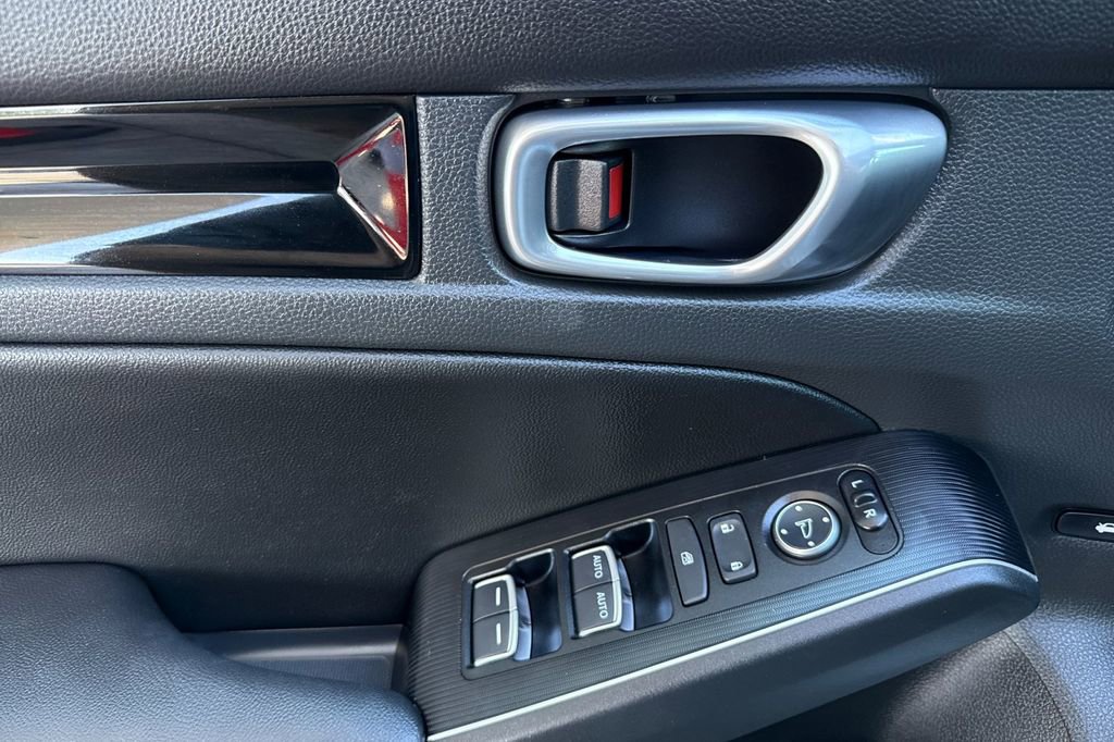 Certified 2023 Honda Civic Touring image 5