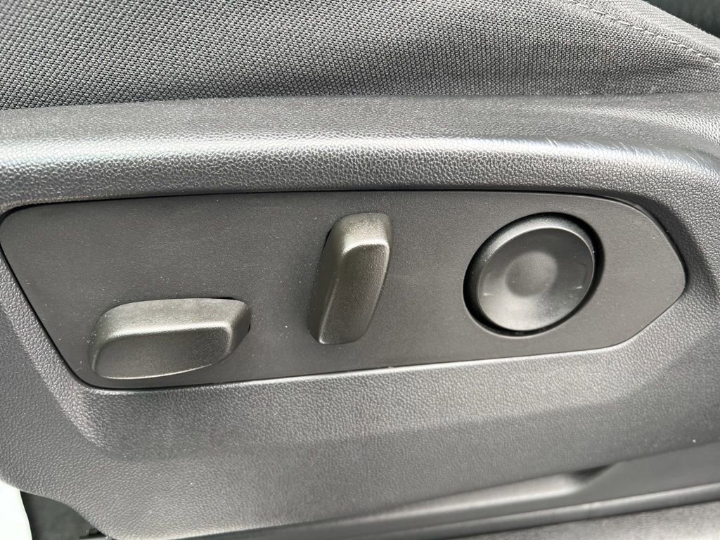 Used 2022 Chevrolet Silverado 1500 LT Trail Boss image 18