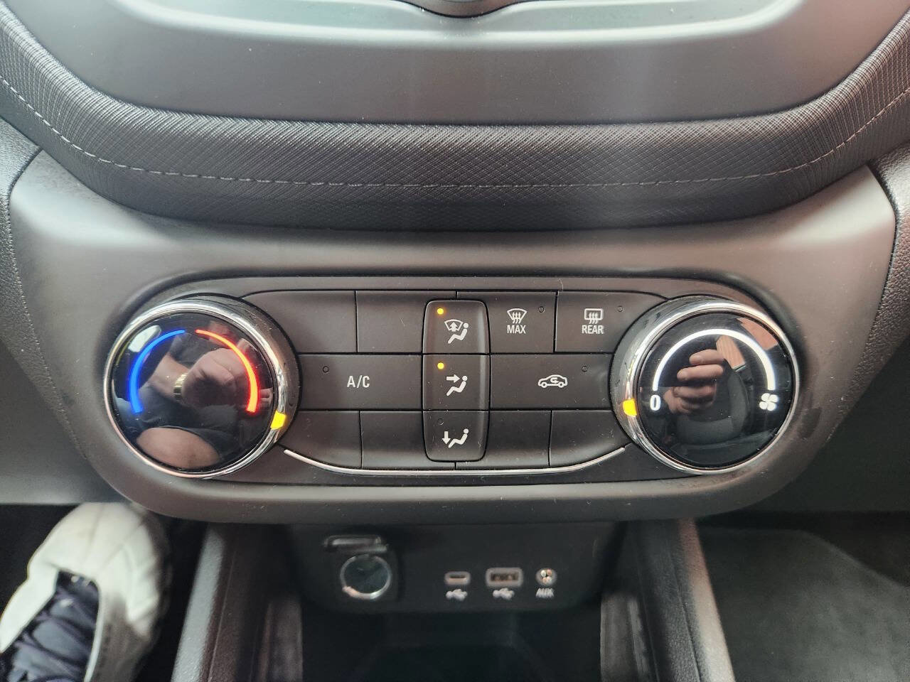 Used 2023 Chevrolet TrailBlazer LS AWD/4WD image 19