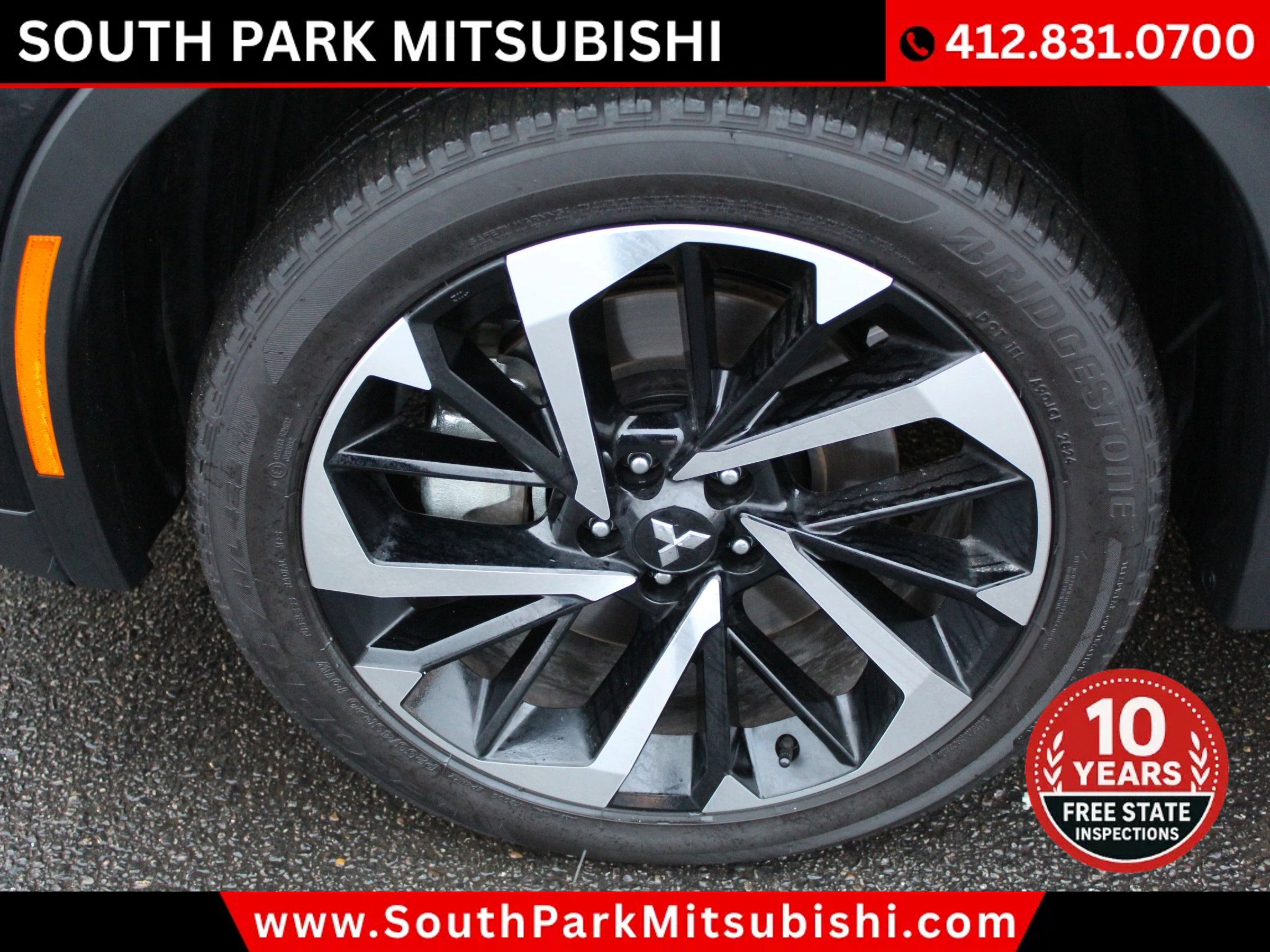 Used 2025 Mitsubishi Outlander SE image 25