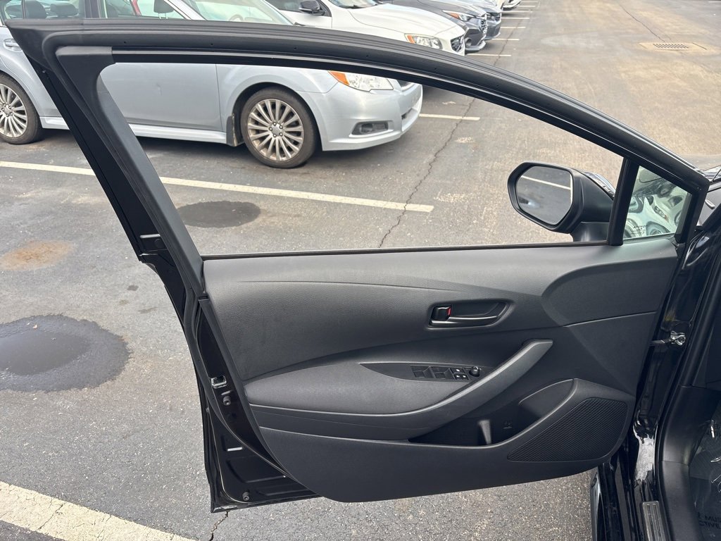 Used 2023 Toyota Corolla LE image 19
