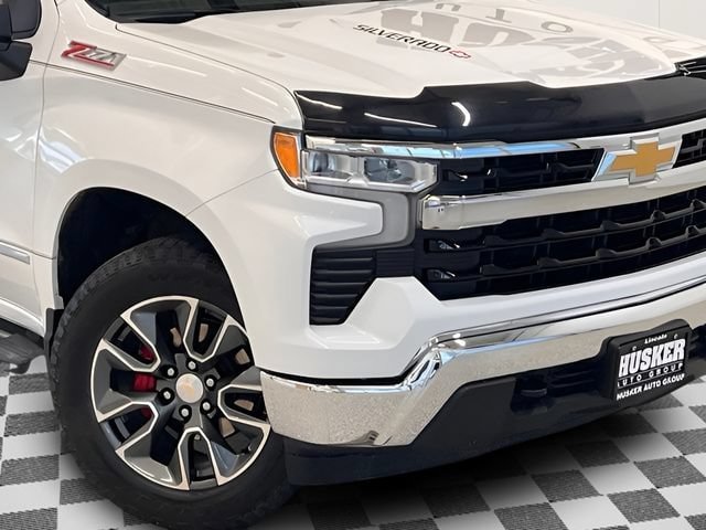 Certified 2023 Chevrolet Silverado 1500 LT AWD/4WD image 27