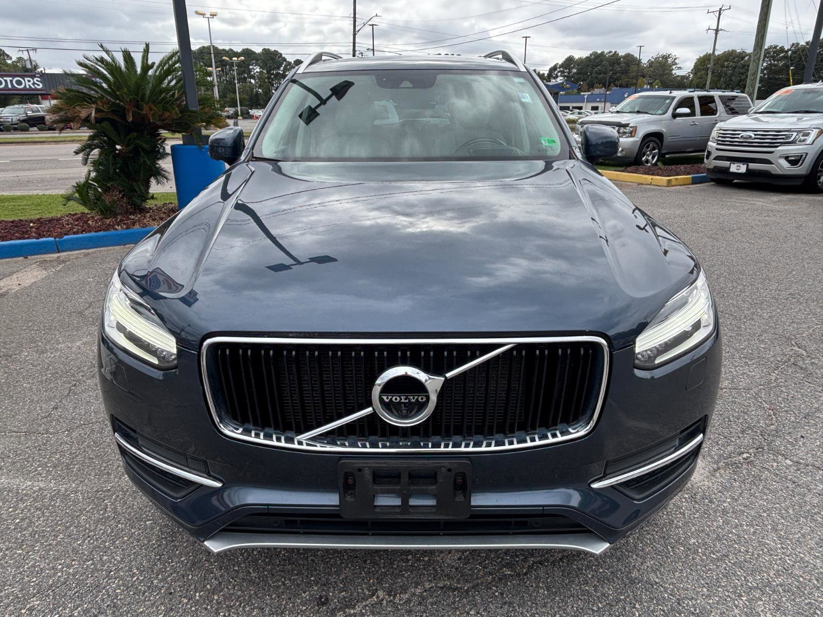 Used 2019 Volvo XC90 T6 Momentum w/ Advanced Package image 8