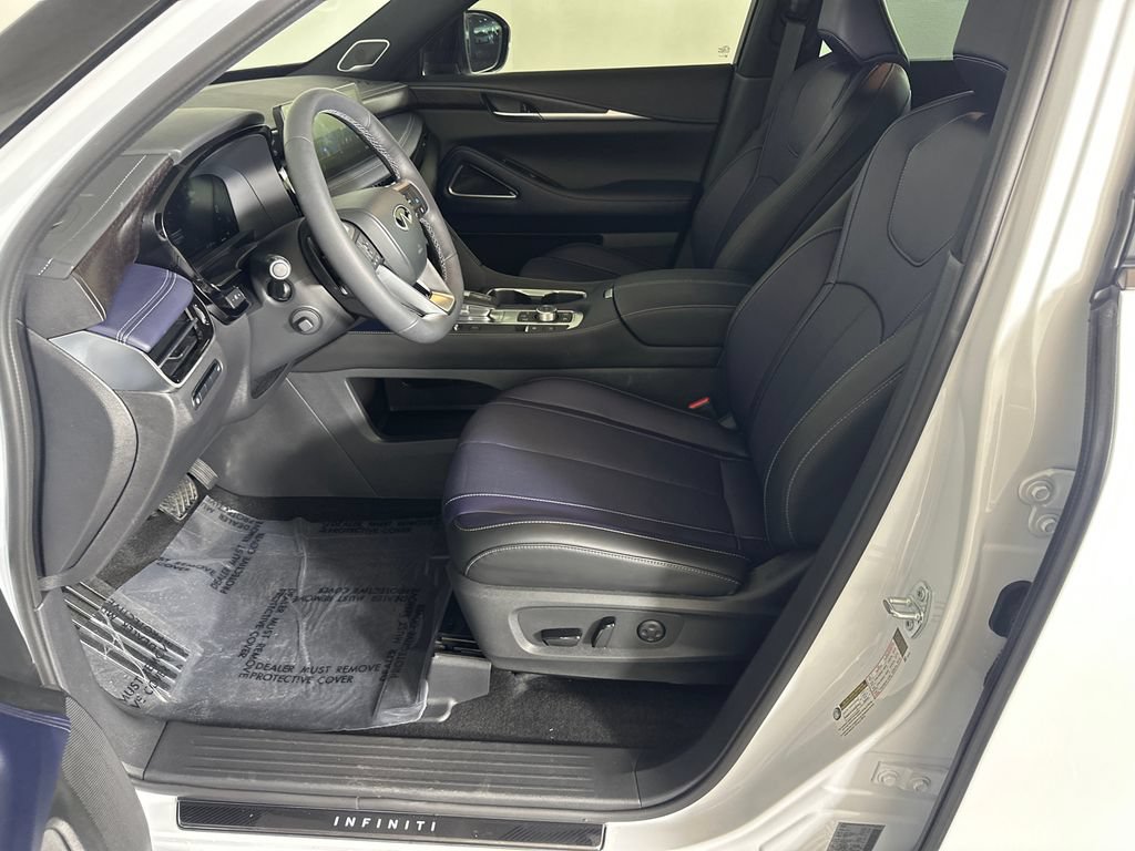 Used 2026 INFINITI QX60 Sport w/ Dark Cargo Package AWD/4WD image 9