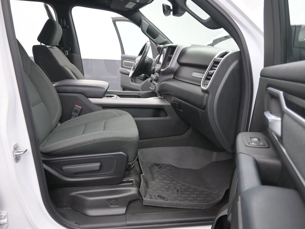 Used 2023 RAM 1500 Big Horn AWD/4WD image 18