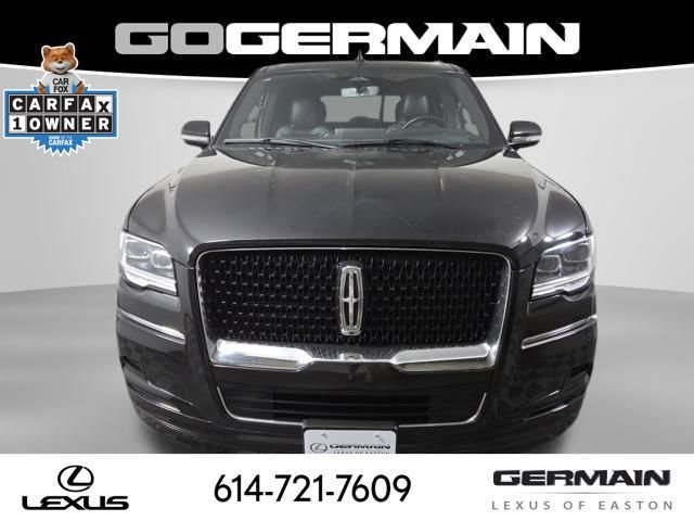 Used 2024 Lincoln Navigator Reserve AWD/4WD image 3