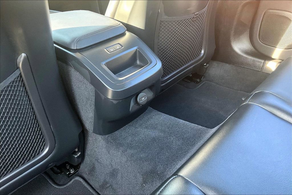 Used 2025 Volvo S60 B5 Core FWD image 31