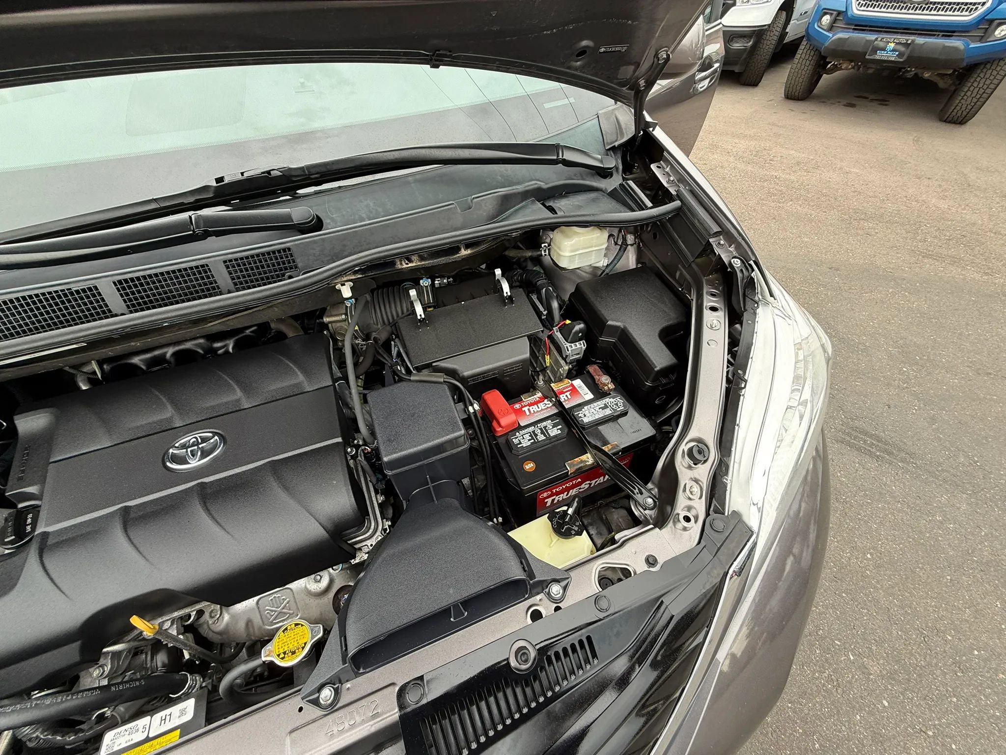 Used 2013 Toyota Sienna LE w/ Towing Pkg image 47