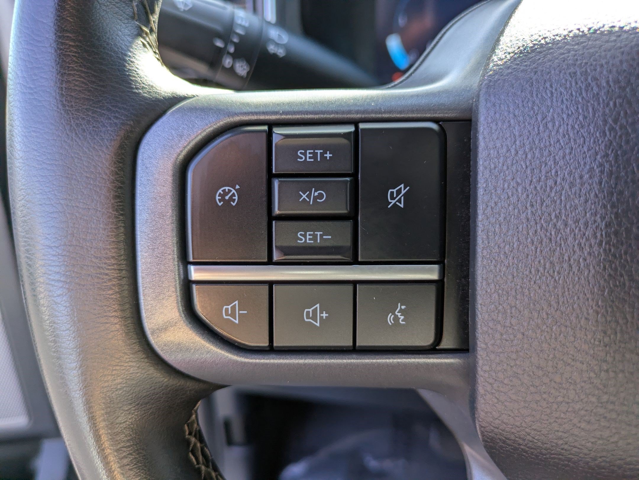 Certified 2025 Ford F250 Lariat AWD/4WD image 19
