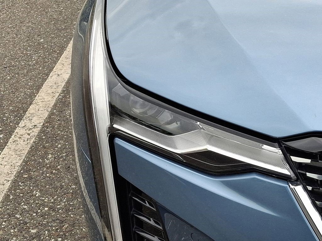 Certified 2023 Cadillac CT4 Premium Luxury AWD/4WD image 4