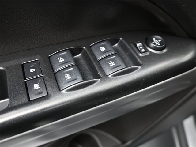 Used 2022 Chevrolet Colorado LT w/ LT Convenience Package image 13