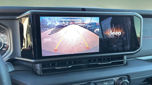 Used 2024 Jeep Wrangler Rubicon w/ XTREMEE 35" Tire Package image 24