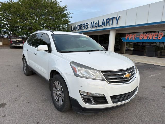 Used 2017 Chevrolet Traverse LT w/ Traveler's Package image 2