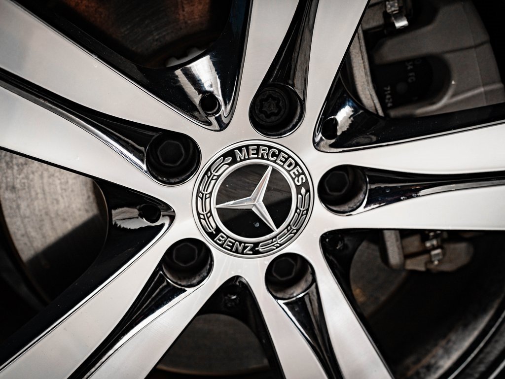 Certified 2025 Mercedes-Benz C 300 4MATIC Sedan image 8