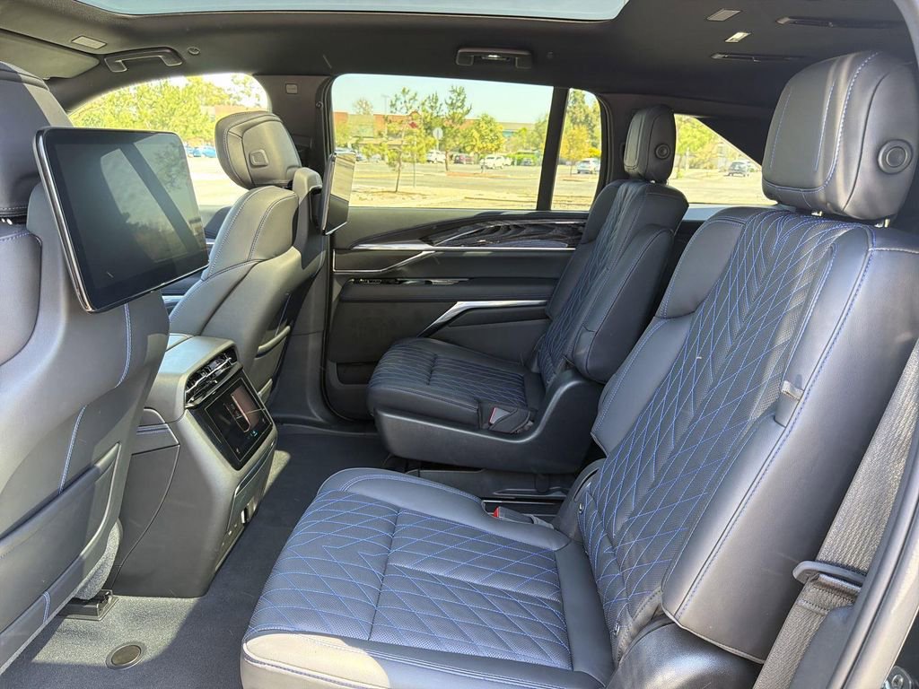 Used 2026 Cadillac Escalade IQ Luxury 1 image 25
