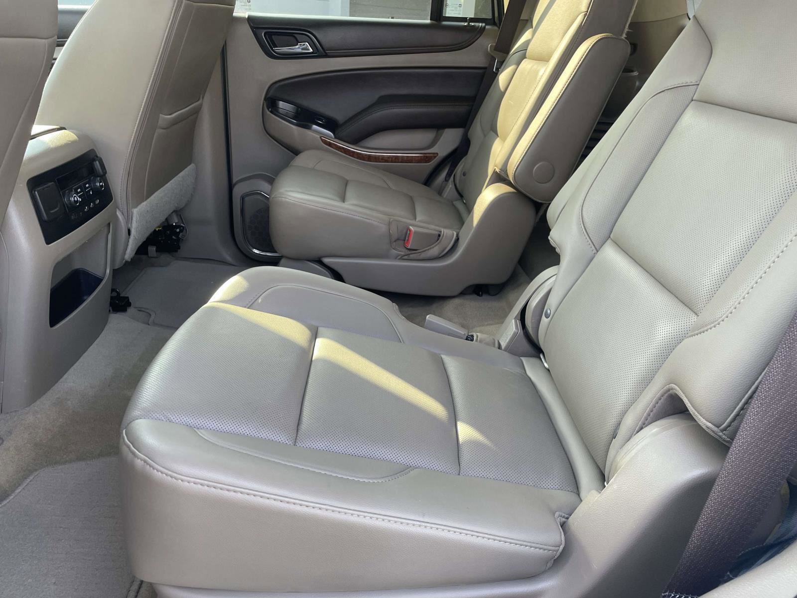 Used 2018 Chevrolet Tahoe Premier AWD/4WD image 5