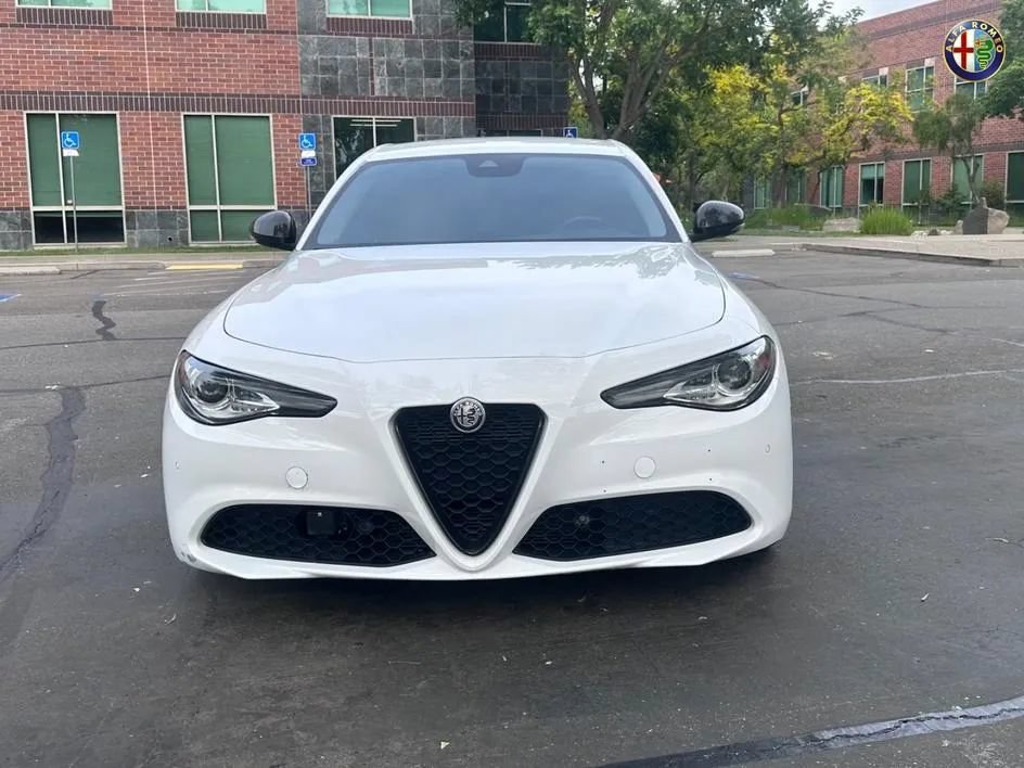 Used 2021 Alfa Romeo Giulia Sprint w/ Nero Edizione RWD image 1