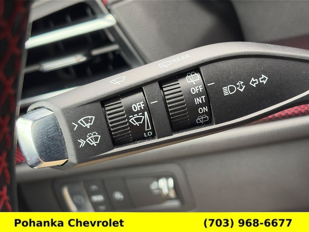 Certified 2024 Chevrolet Traverse RS FWD image 11