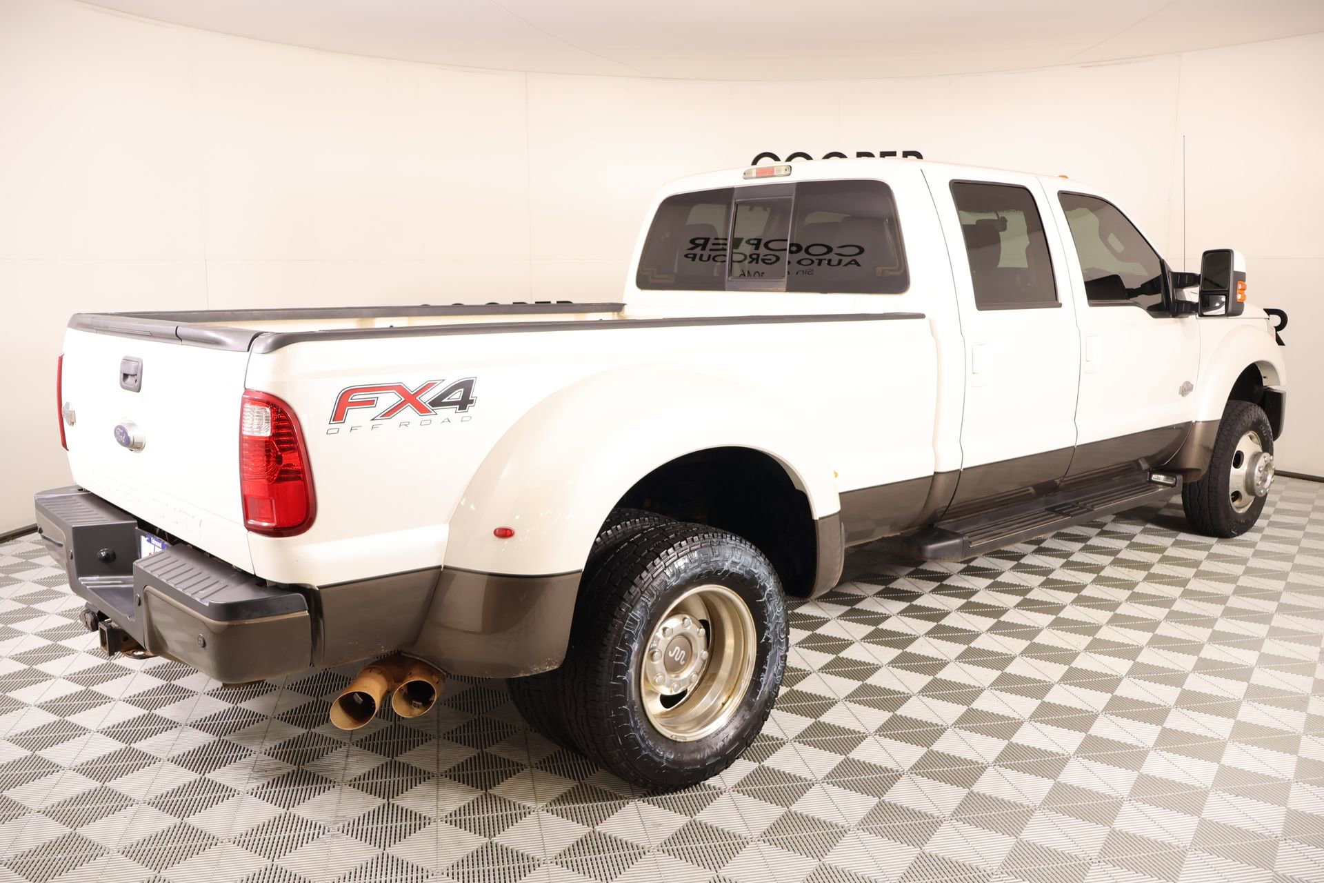 Used 2015 Ford F350 King Ranch image 22