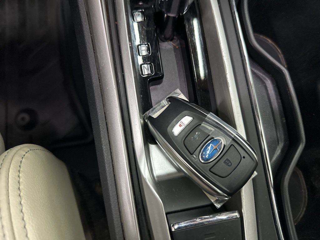 Used 2022 Subaru Ascent Limited w/ Technology Package AWD/4WD image 44