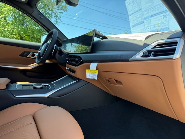 New 2026 BMW 330i xDrive Sedan w/ Premium Package AWD/4WD image 16