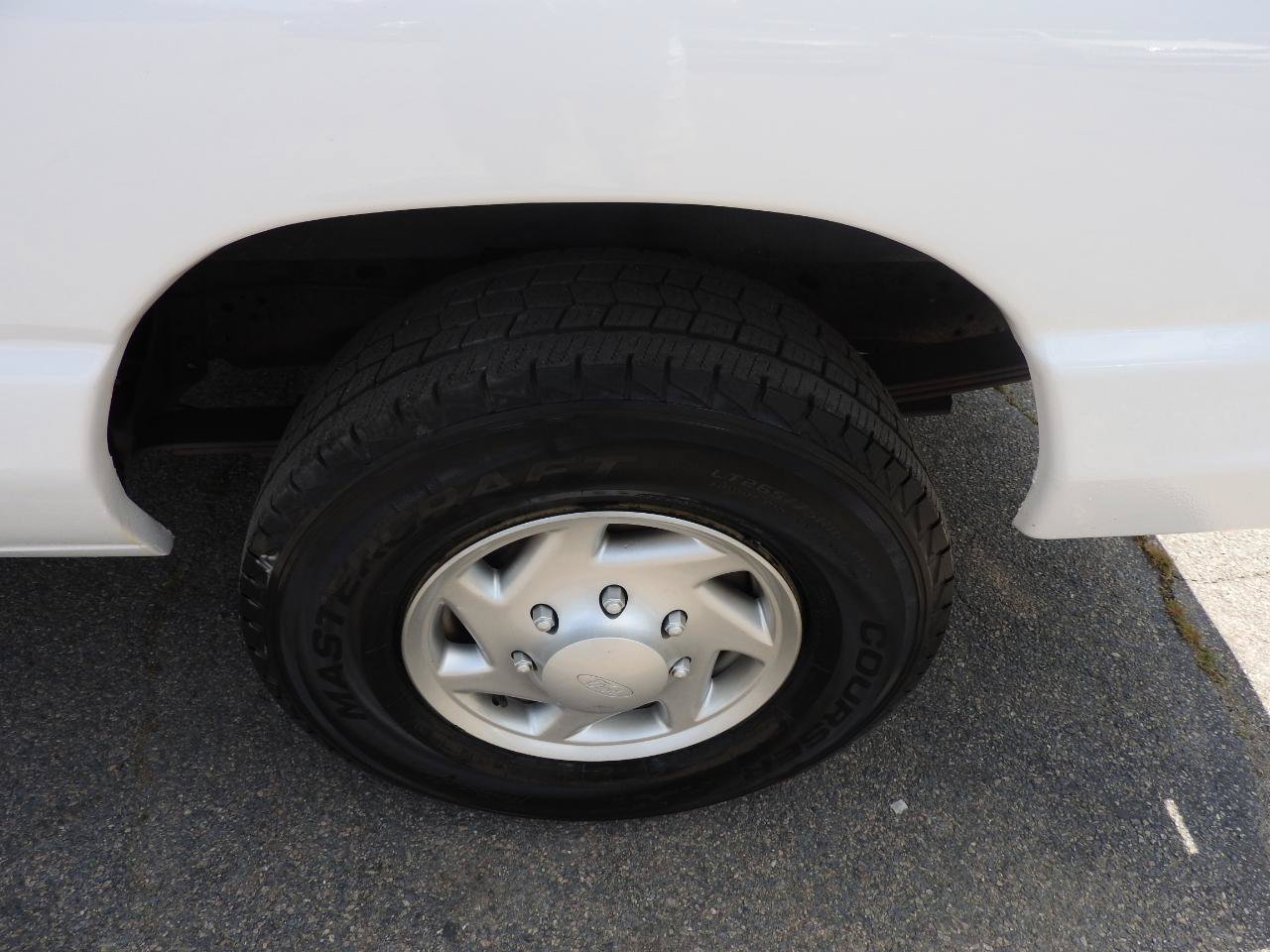 Used 2012 Ford E-250 and Econoline 250 w/ PWR Group RWD image 12