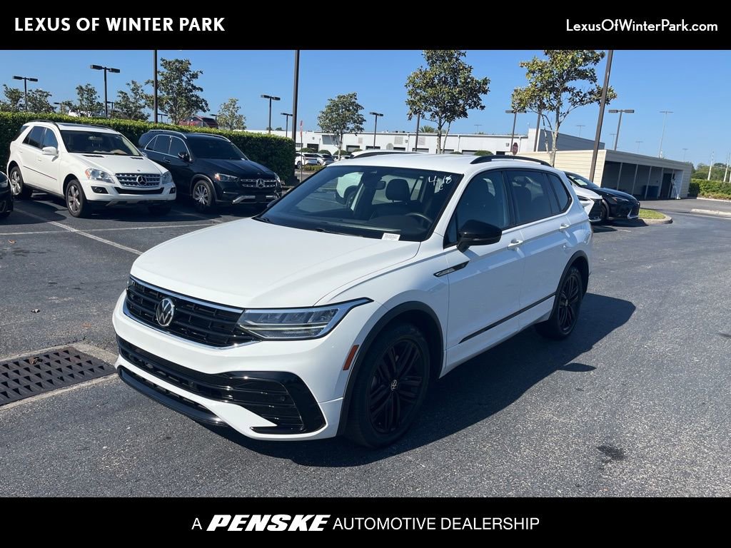 Used 2022 Volkswagen Tiguan SE R-Line image 1