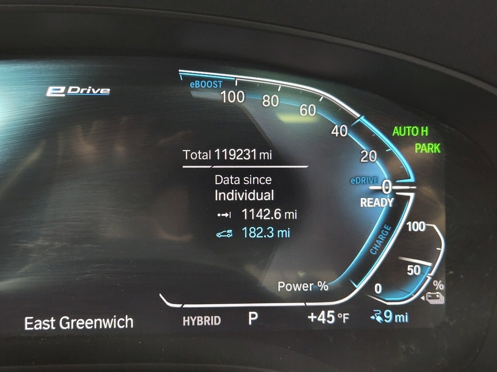 Used 2021 BMW 530e xDrive w/ M Sport Package image 20