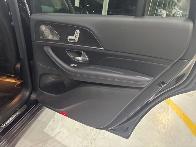 Used 2025 Mercedes-Benz GLS 450 4MATIC image 33