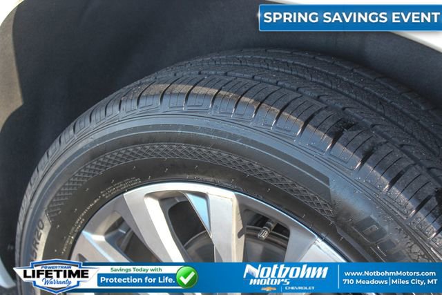 Used 2023 Chevrolet Traverse Premier AWD/4WD image 12
