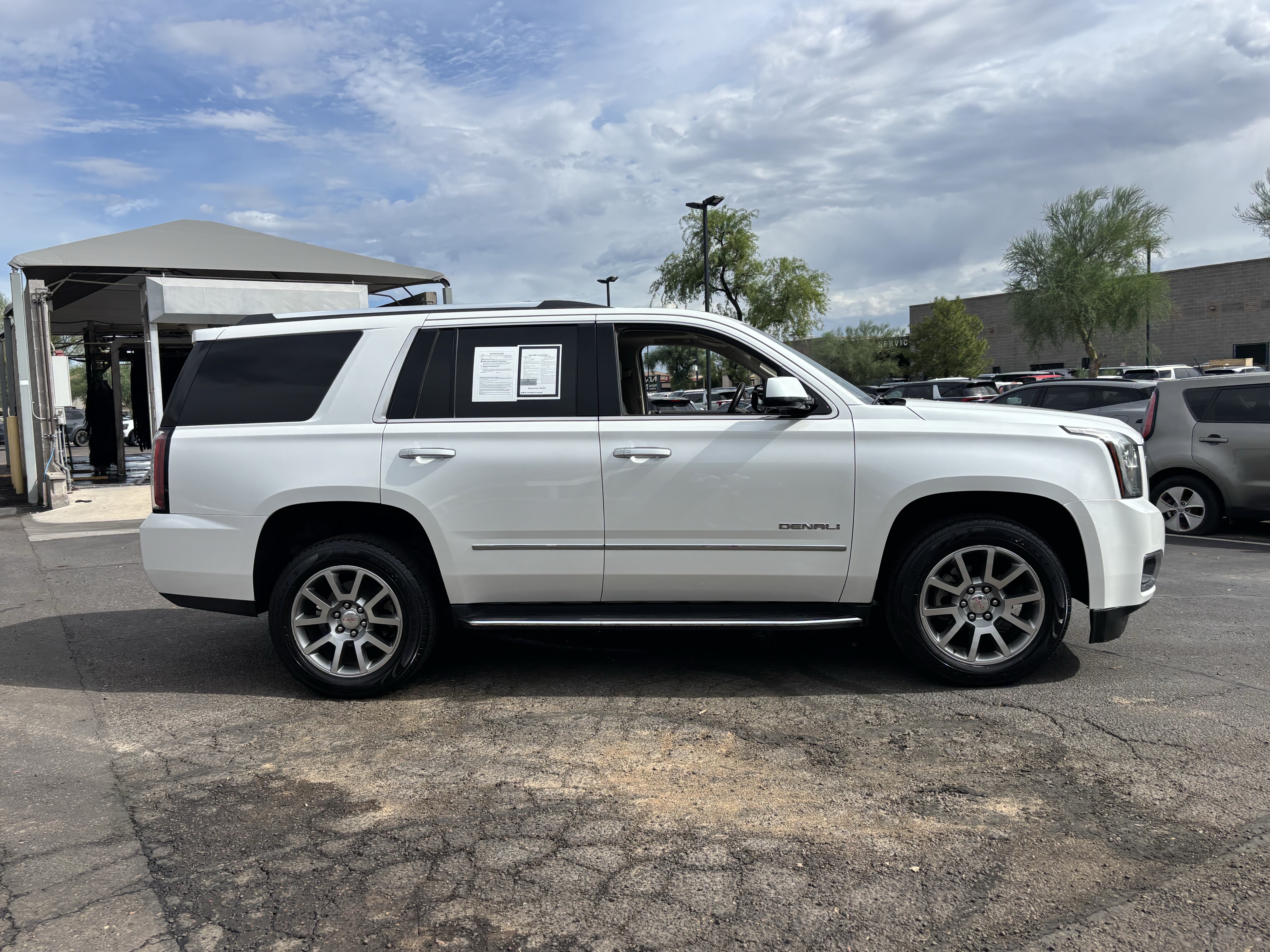 Used 2018 GMC Yukon Denali w/ Open Road Package AWD/4WD image 2