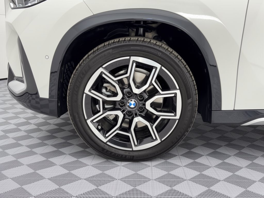 Certified 2026 BMW X1 xDrive28i w/ Technology Package AWD/4WD image 13