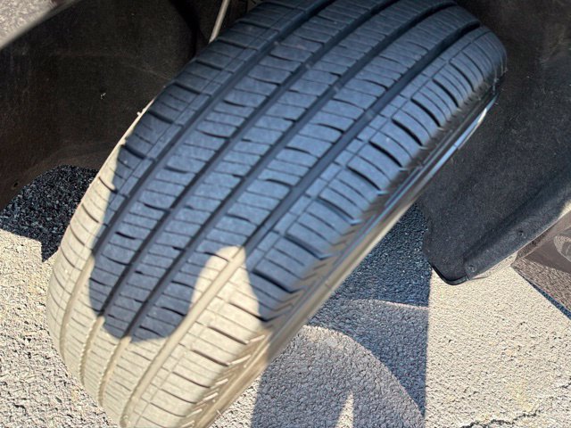 Used 2024 Chrysler Pacifica Touring-L FWD image 39
