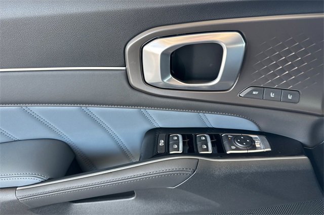 New 2025 Kia Sorento SX Prestige image 12