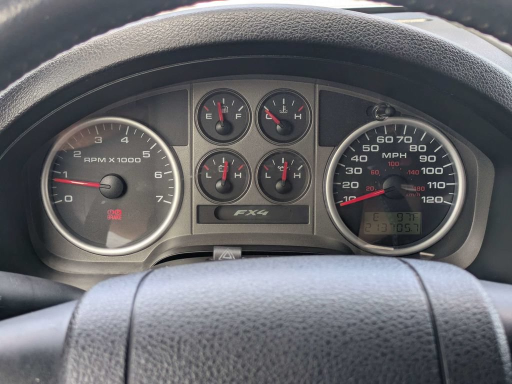 Used 2005 Ford F150 XLT AWD/4WD image 28